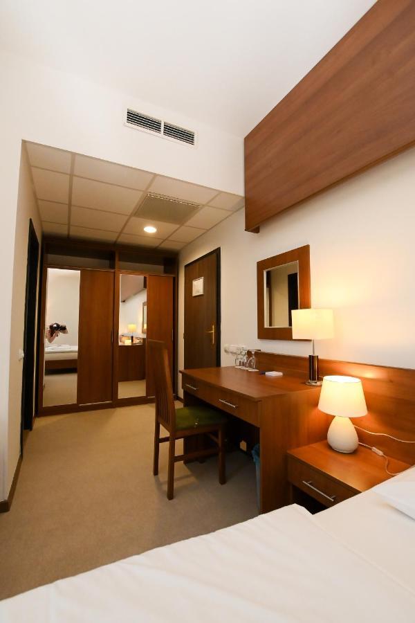 Hotel Kelep Tokaj Ngoại thất bức ảnh